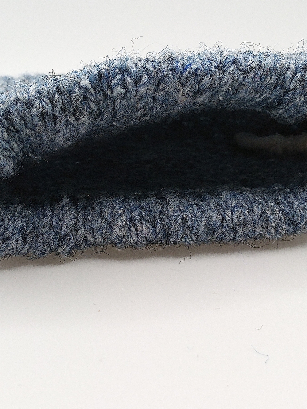 Handmade Knit Jewelry Travel Pouch — Blue — Soft & Gift‑Ready - Picture 5 of 12